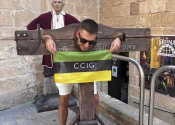 akcja flaga 12 43